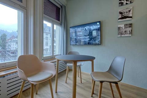 TV and multimedia, Dining area