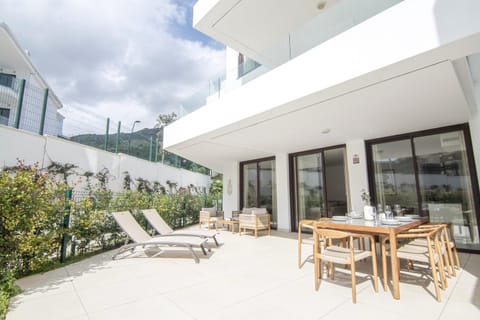 Patio, Balcony/Terrace