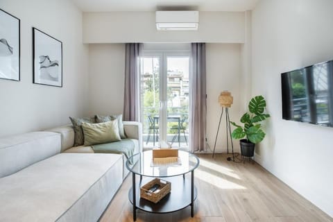 TV and multimedia, View (from property/room), Living room, Photo of the whole room, Seating area, air conditioner