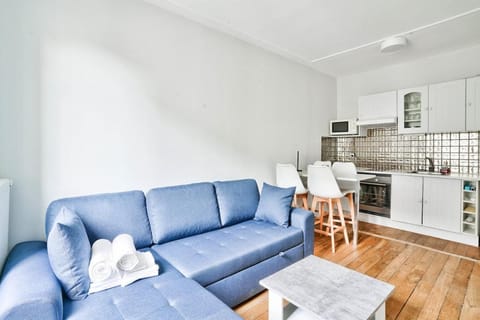Lovely flat 5min walk from the Marie d'Issy metro station Apartment in Issy-les-Moulineaux