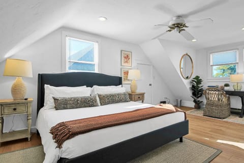 Charming 3BR Home in Nantucket's Natural Beauty home House in Nantucket