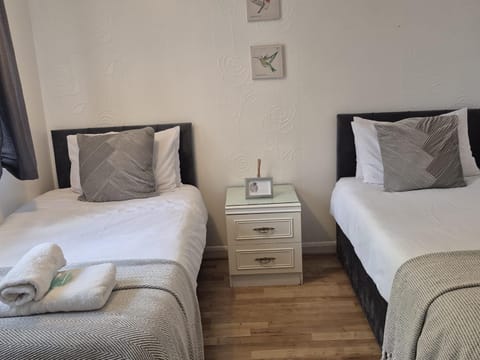 Klinspaces for contractors and family holidays Apartment in Nottingham