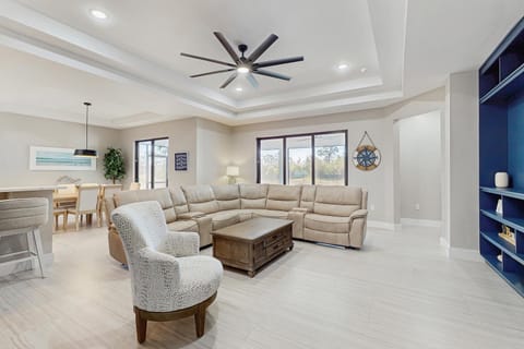 Sunny Pines Retreat House in Rotonda Lakes