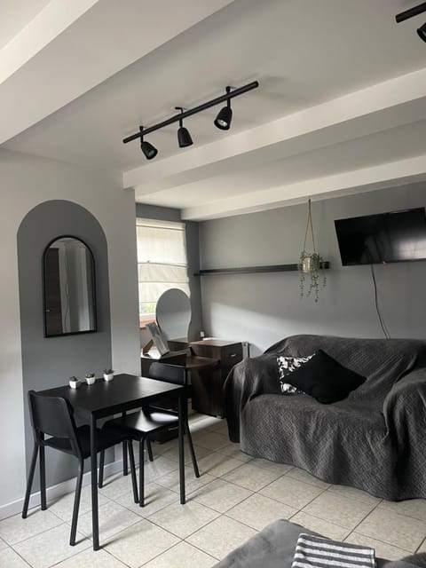 TV and multimedia, Photo of the whole room