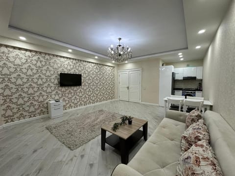 TV and multimedia, Kitchen or kitchenette, Living room, Photo of the whole room, Seating area