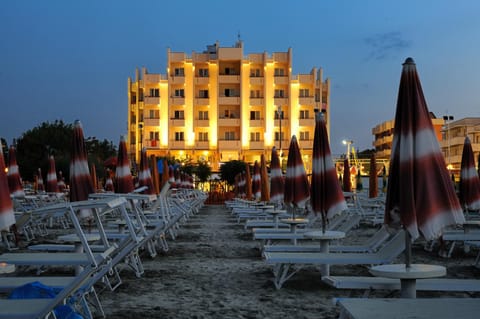 Facade/entrance, Beach