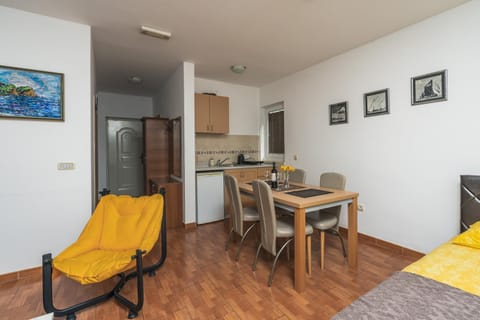 Apartments Franićević Apartment in Budva Municipality