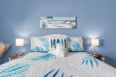 The Loft at Ocean Creek Resort w Oceanfront Pool House in Briarcliffe Acres