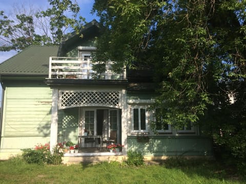 Property building, Garden