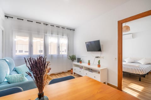 Communal lounge/ TV room, TV and multimedia, Living room, Seating area