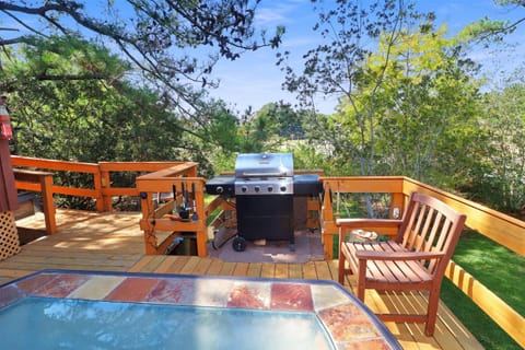 Admiral Benbow - contemporary home with shared boat ramp House in Chincoteague Island