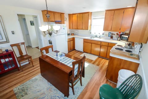 Almost Heaven - Pet friendly; Waterfront home! House in Chincoteague Island