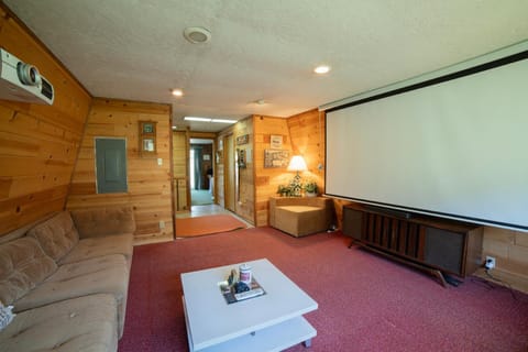 TV and multimedia, Living room, Seating area