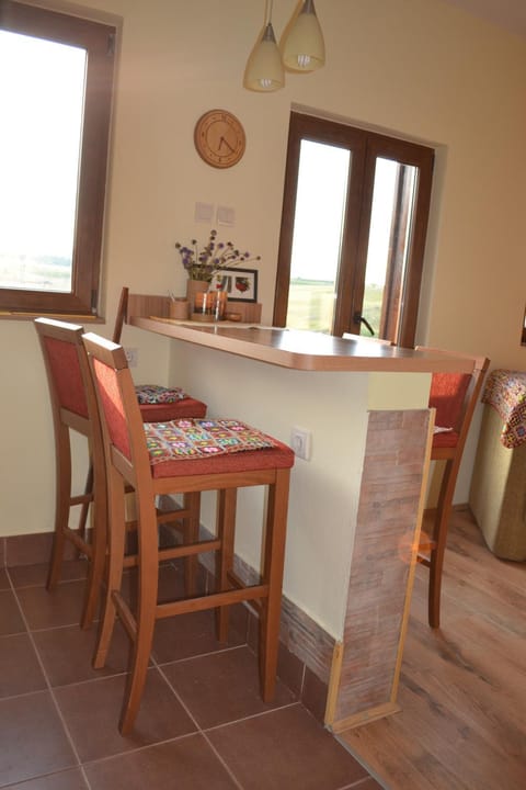 Dining area, Mountain view