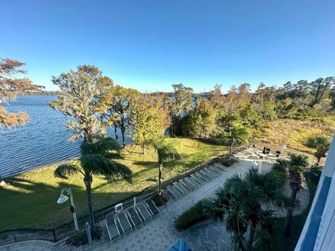 Day, Natural landscape, Lake view
