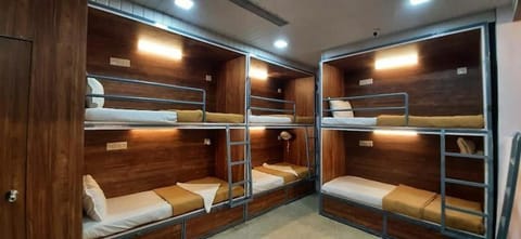 Bed, bunk bed