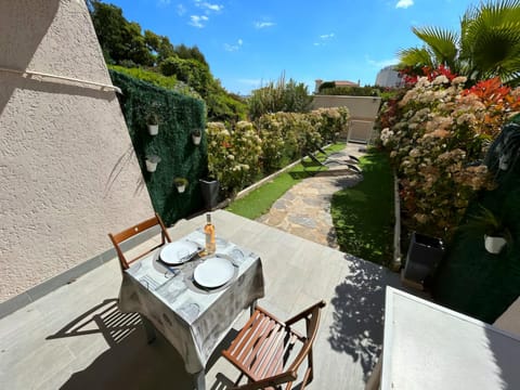 Patio, Garden, Garden view