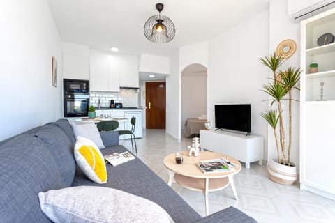 Communal lounge/ TV room, TV and multimedia, Kitchen or kitchenette, Living room