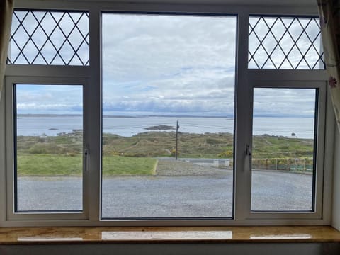Property building, Natural landscape, Sea view, Parking