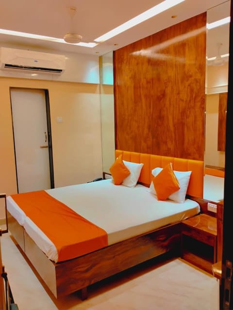 TV and multimedia, Bedroom, air conditioner