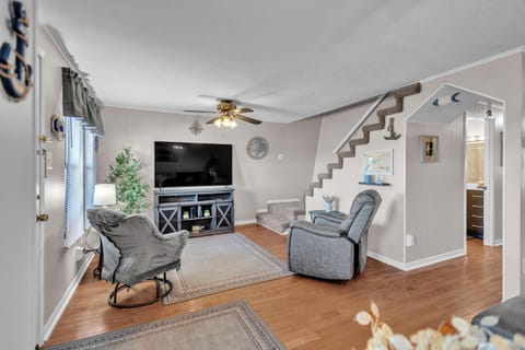 Beautiful Lakeview Chateau with Stunning Views home House in Cherokee Reservoir