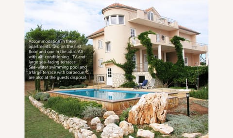 Facade/entrance, Garden, Balcony/Terrace, Garden view, Pool view, Swimming pool