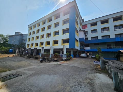 Property building, Day, Parking