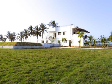 Property building, Natural landscape, Garden