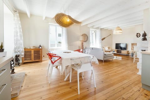 maison de ville Hyper centre House in La Turballe