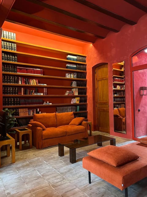 Library, Living room, Seating area