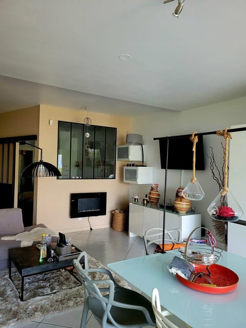 Appartement les pieds dans le Lac Léman Apartment in Thonon-les-Bains