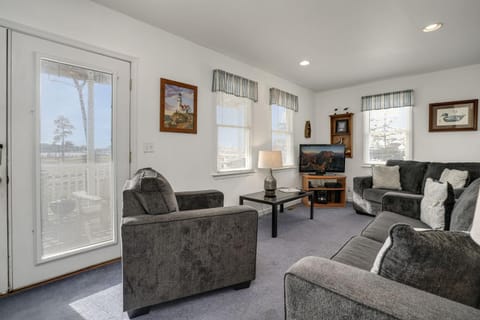 Assateague Overlook - Water views w/ public dock! House in Chincoteague Island