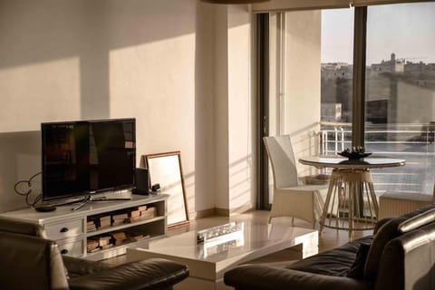 Seafront condo with a view of Valletta Apartment in Sliema