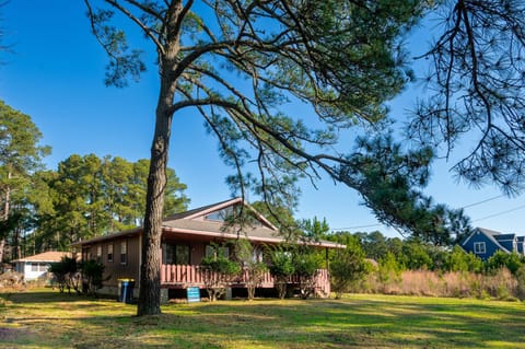Endless Summer - Pet friendly with screened porch! House in Chincoteague Island