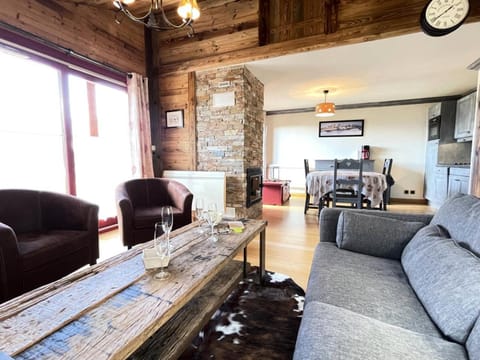 Résidence Les Logis De Bellecombe - Appartement de charme proche des pistes et du centre MAE-5251 Apartment in Notre-Dame-de-Bellecombe