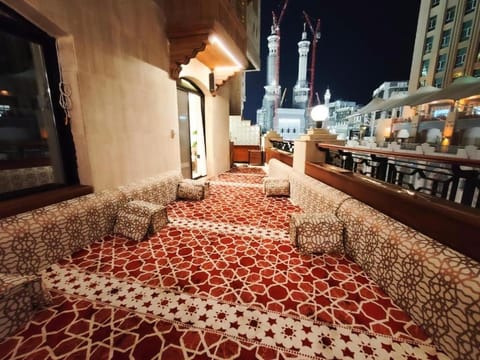 Night, View (from property/room), Balcony/Terrace