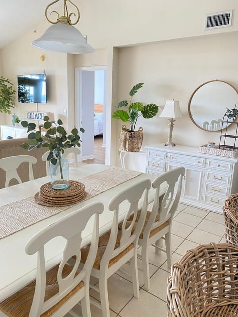 Stunning Sunrises & Sunsets! Seaside at Anastasia! Apartment in Saint Augustine Beach