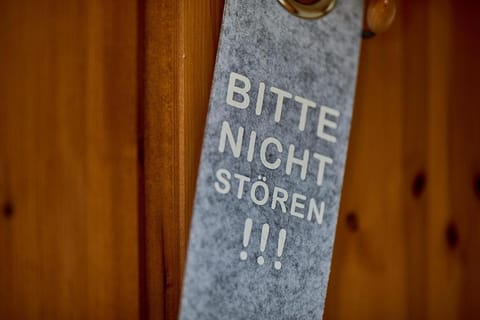 Onkel Toms Hütte, Weingut Friedhelm Lenz Inn in Cochem-Zell