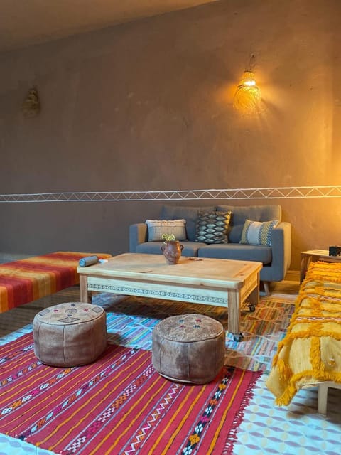 Living room, Food