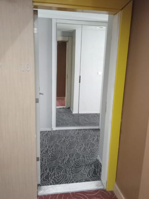 Shower, Toilet, Bed, Bathroom, TV and multimedia, Coffee/tea facilities, Kitchen or kitchenette, Living room, Bedroom, Family, furniture, hair dryier, heating, internet, towels, wardrobe, air conditioner