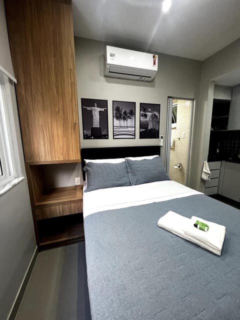 Bed, Bedroom, air conditioner