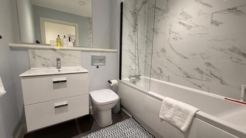 Superb Apt at the Marina Apartment in Portishead