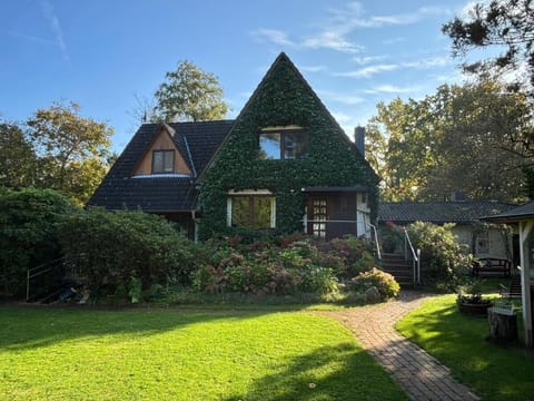 Property building, Garden, Garden view