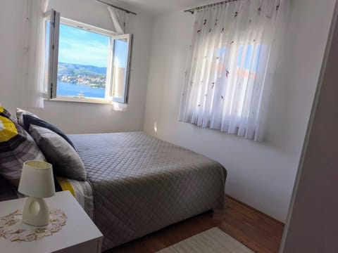 Bedroom, Sea view