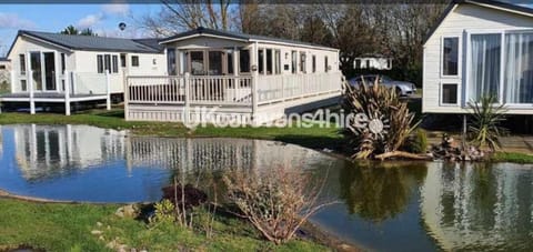 Sunset 2 Static Caravan - Skegness Campground/ 
RV Resort in Skegness