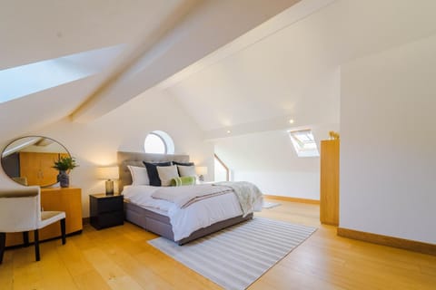 Cobstone Cottage Apartment in Bury