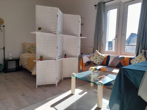Bed, Living room, Photo of the whole room, Dining area, Bedroom