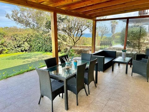 Spring, Day, Natural landscape, Garden, View (from property/room), Balcony/Terrace, Seating area, Dining area, Garden view