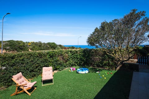 Day, Natural landscape, Garden, Evening entertainment, Garden view, Sea view, sunbed
