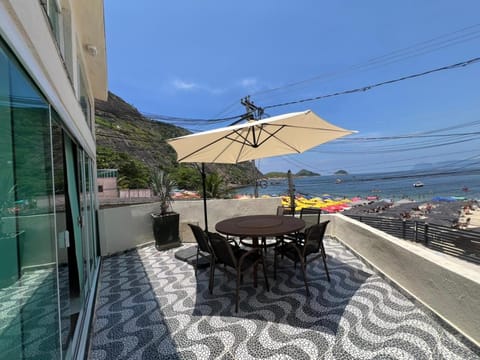 Aconchego Praia de Itaipu Pé na Areia em Vila Pescadores House in Niterói